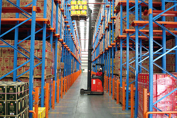 單（dān）（雙）向通廊式托盤貨（huò）架