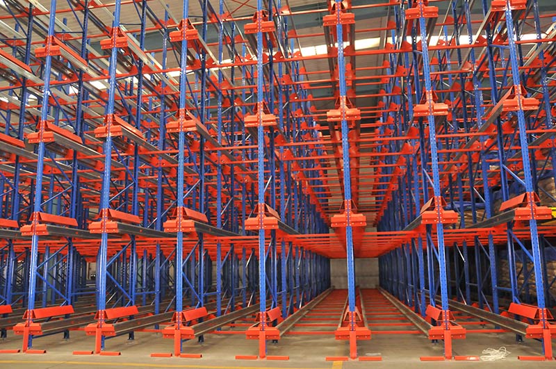 托盤（pán）穿梭車貨架係統