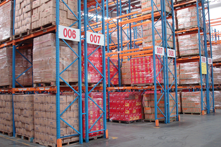 重（chóng）型橫梁式貨架（jià）